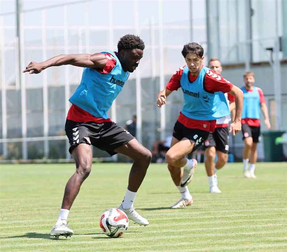 Sivasspor’da Amed maçının hazırlıkları sürüyor
