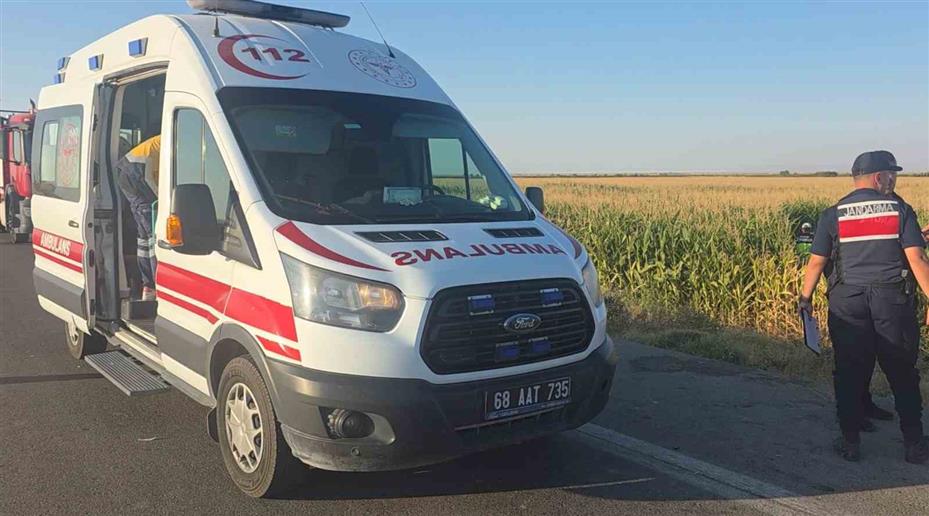 Aksaray’da kazada iki otomobil mısır tarlasına savruldu: 7 yaralı