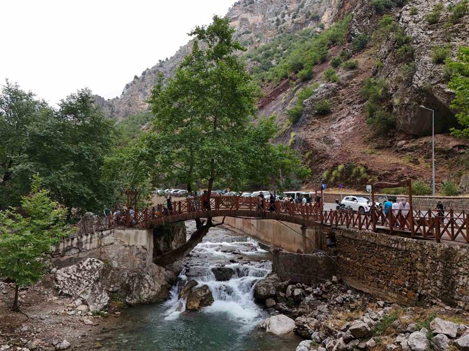 Dünyanın en yüksekteki ikinci şelalesi havadan görüntülendi: Eşsiz manzarası kendine hayran bıraktırdı