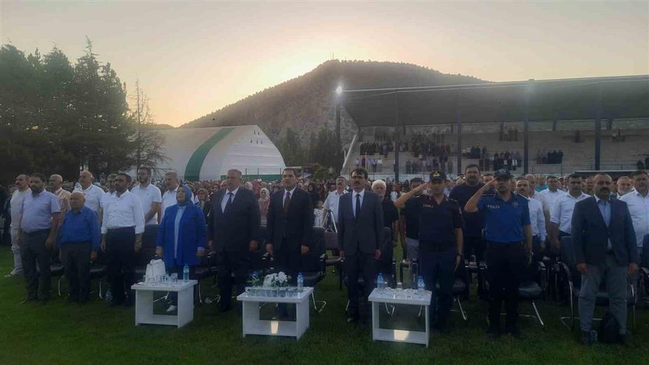 Bozkır’da hafızlık eğitimi tamamlayan 41 öğrenciye icazet belgesi verildi