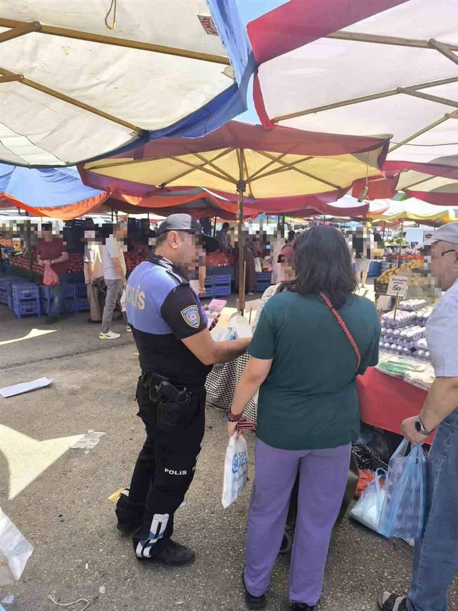 Polis ekipleri hırsızlık ve dolandırıcılık konularında vatandaşı bilgilendirdi