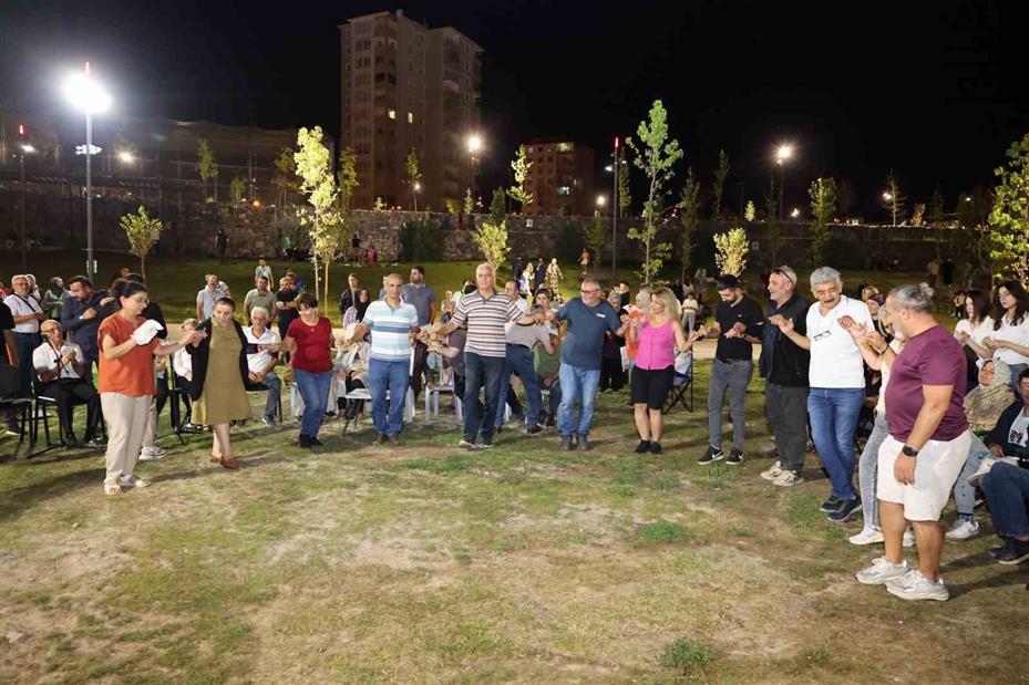 Talas Millet Bahçesi’nde keyifli bir akşam daha