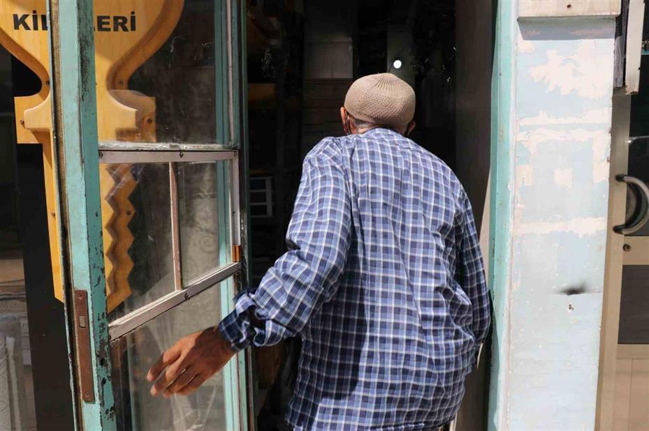 4 metrekarelik dükkana 28 yıl sığdıran usta: "Burası bana saray gibi"