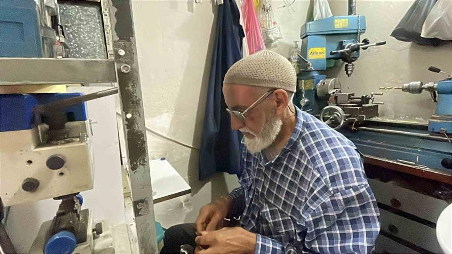 4 metrekarelik dükkana 28 yıl sığdıran usta: "Burası bana saray gibi"