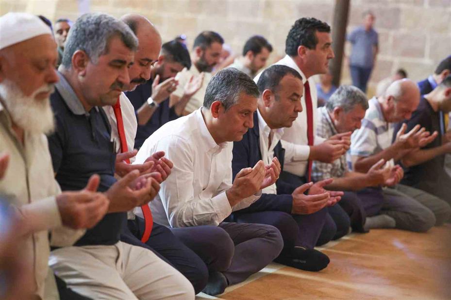 Özgür Özel’den Filistin açıklaması: "Türkiye Büyük Millet Meclisi’ni olağanüstü toplantıya çağırıyoruz"