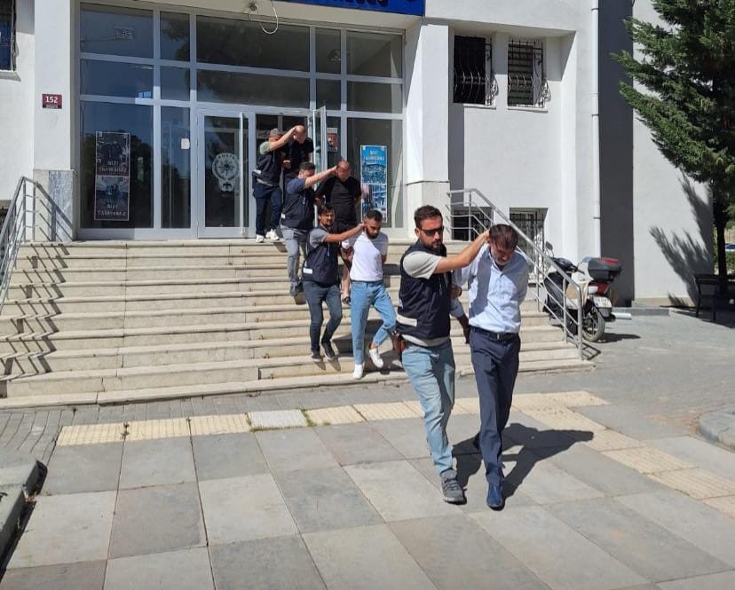 Ankara’da trafikte çıkan kavgada yaralanan gençten ‘10 kişiydiler’ iddiası