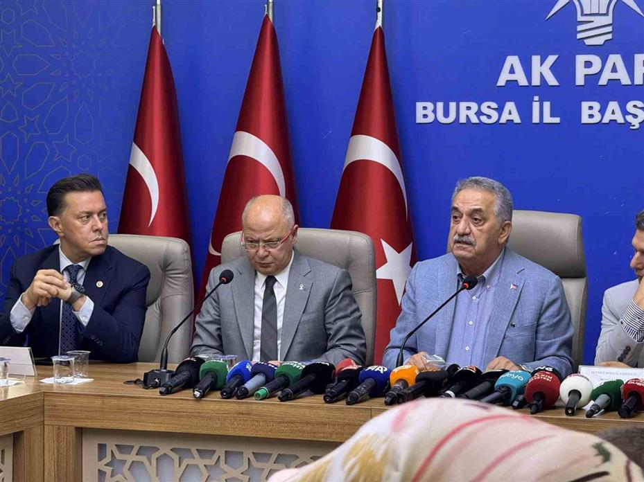 Nebi Hatipoğlu, partisinin Bursa il ve ilçe teşkilatlarını ziyaret etti