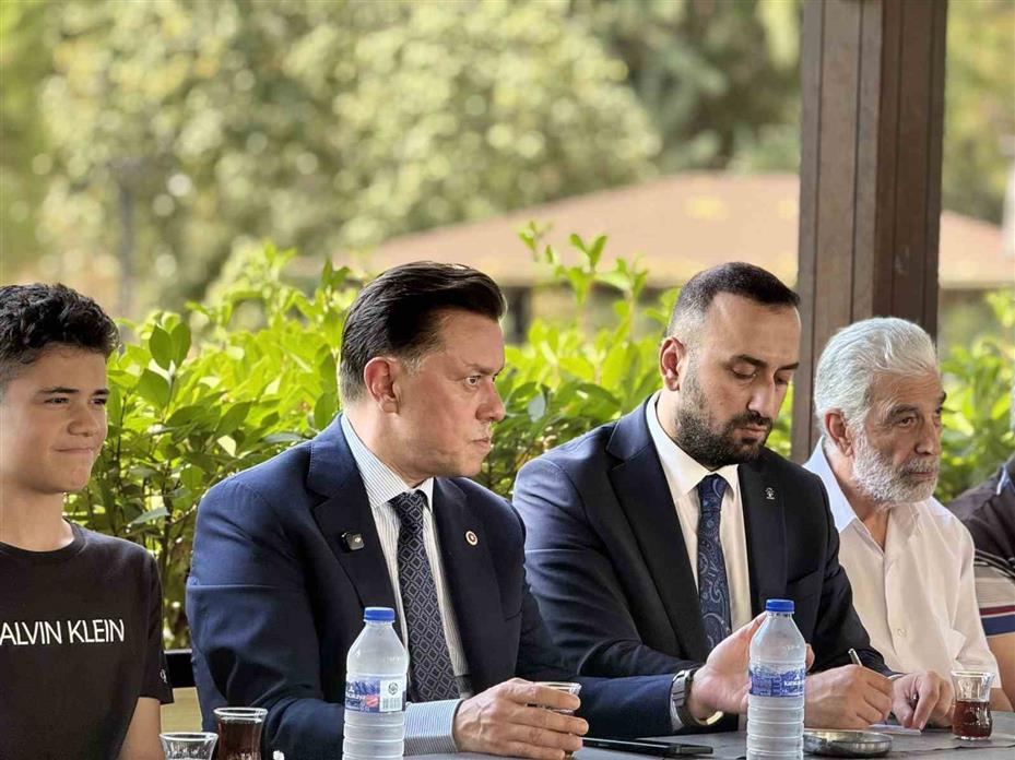 Nebi Hatipoğlu, partisinin Bursa il ve ilçe teşkilatlarını ziyaret etti