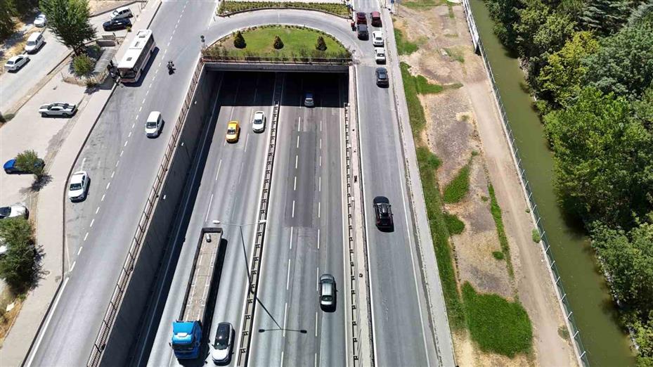 Hava sıcaklıkları araç sahiplerinin cebini yakabiliyor