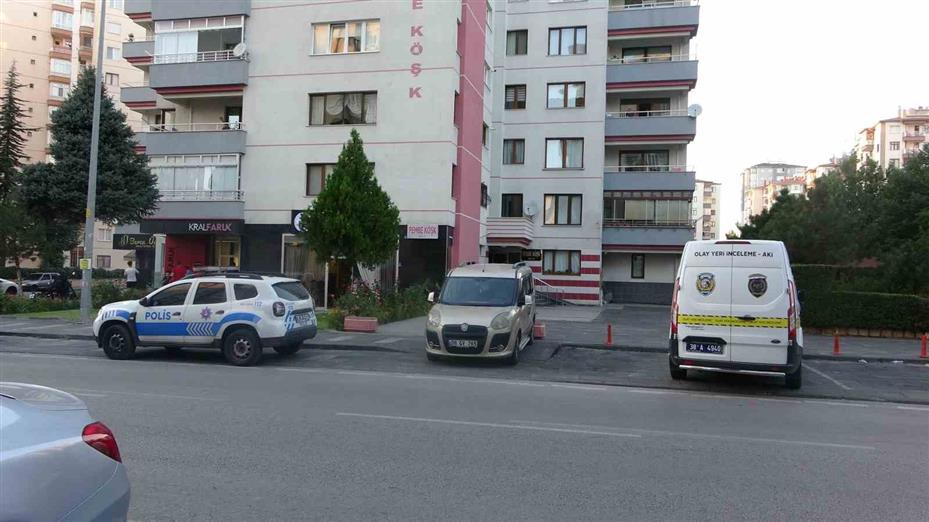 Marketten döndüğünde eşini ölü buldu