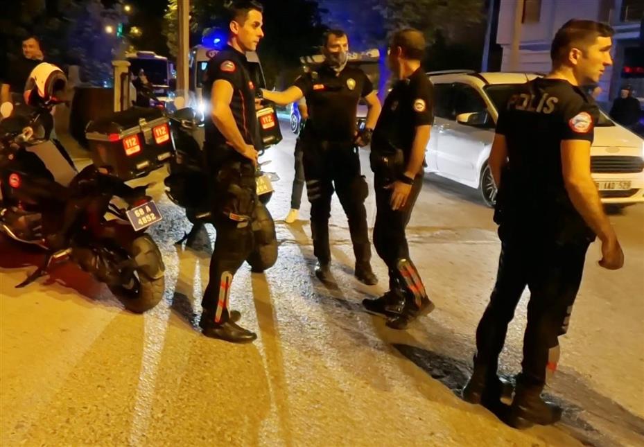 Dayak yemek için "Vur" dedi, dayak atıp gözaltına alındı