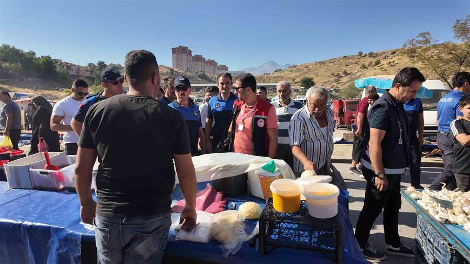 Bit pazarında bozulmuş gıdaya rastlanmadı