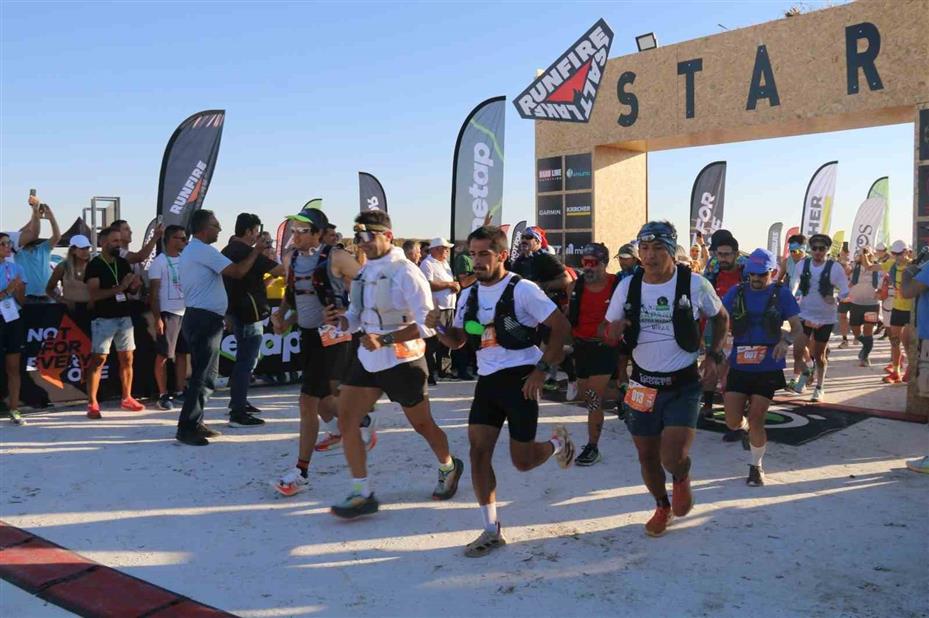 Runfire Salt Lake Ultra Trail Maratonu, renkli görüntülere sahne oldu