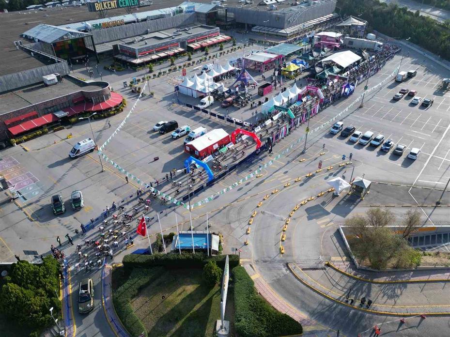 Gran Fondo Başkent 2025’te pedallar Ankara için döndü