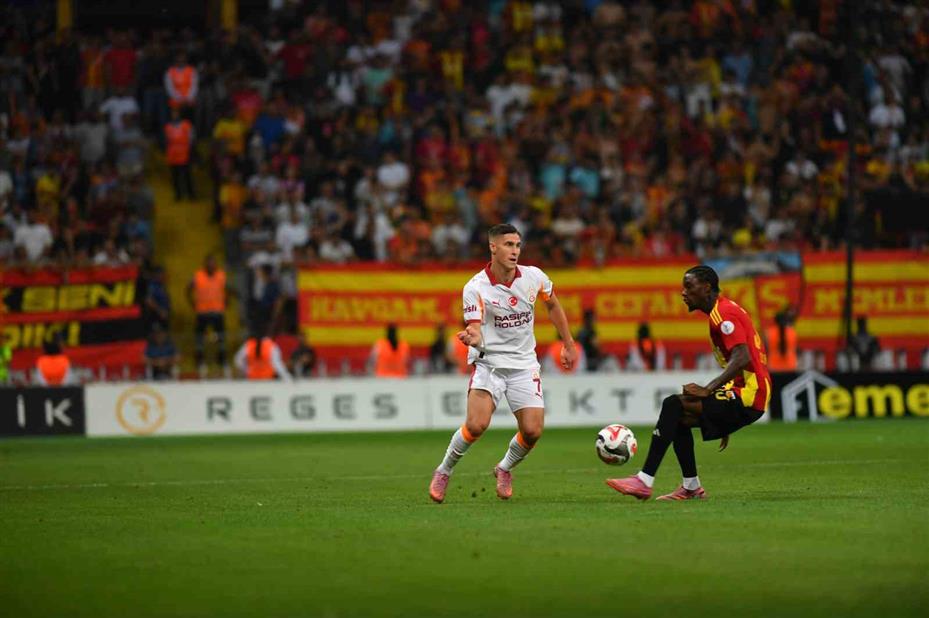 Trendyol Süper Lig: Kayserispor: 0 - Galatasaray: 1 (İlk yarı)