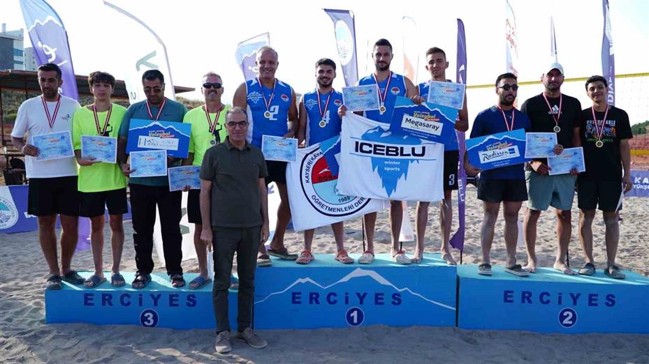 Erciyes’te plaj voleybol turnuvası tamamlandı