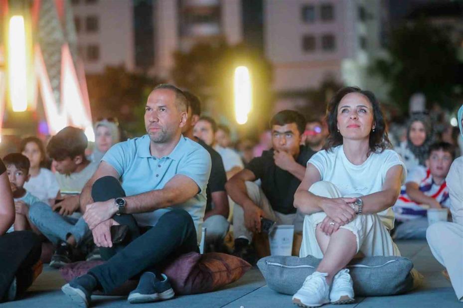 Niğde’de minderli sinema günleri büyük katılımla tamamlandı