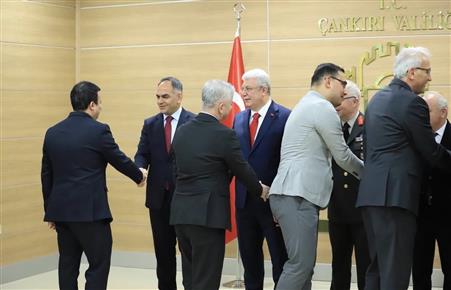 Çankırı’da protokol ile vatandaşlar bayramlaştı