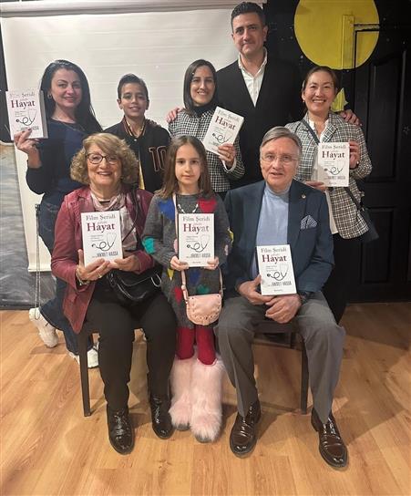 ESOGÜ Öğretim Üyesi Prof. Dr. Hikmet Hassa’dan ‘Film Şeridi Gibidir Hayat’ adlı söyleşi ve imza günü