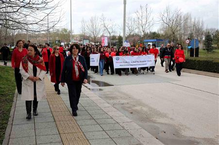 ESOGÜ’de otizm farkındalığı için güç birliği: Kampüste anlamlı yürüyüş