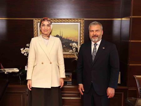 Rektör Adıgüzel’den Bakan Yardımcısı Kübra Güran Yiğitbaşı’na ziyaret