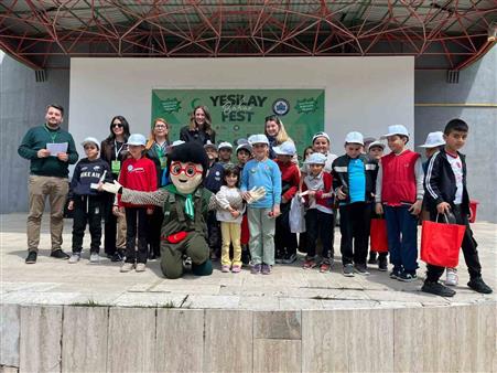 Eskişehir Vali Münir Raif Güney İlkokulu öğrenc ileri bağımlılığa karşı festivalde