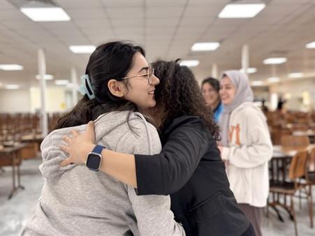 Ailelerinden uzaktaki öğrenciler bayram coşkusunu yurtlarda yaşadı