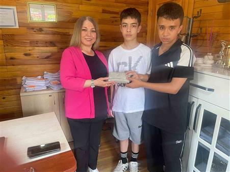 Eskişehir’de çocuklardan örnek davranış