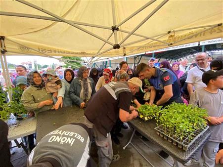 Üreten İnönü için 10 bin fide desteği