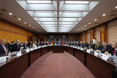 Bakan Bolat: "Almanya vizelerinde ret oranı yüzde 25’lerden yüzde 14’e geriledi"