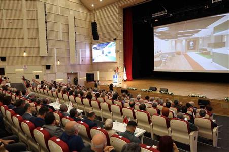 ERÜ mezunları yeniden kampüste bir araya geldi