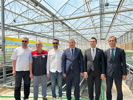 Eskişehir Valisi Dr. Erdinç Yılmaz, Sarıcakaya’daki fide tesisini ziyaret etti