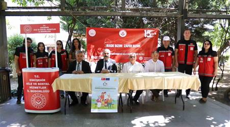 Eskişehir’de "15 Temmuz Resim ve Fotoğraf Sergisi" kapılarını açtı