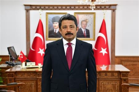 Kırşehir Valisi Demiryürek: "Türk Milleti, millî iradenin üzerinde hiçbir gücün olamayacağını tüm dünyaya gösterdi"