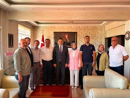 AK Parti’den Kaymakam Temel’e ’hayırlı olsun’ ziyareti