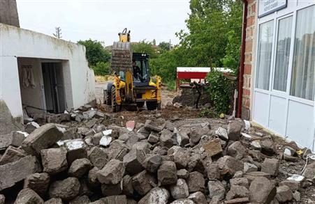 Kırıkkale’de fırtına cami minaresini yıktı