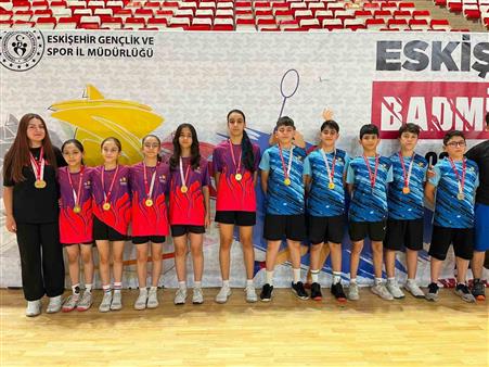 ANALİG Badminton’da Kayseri’den çifte zafer
