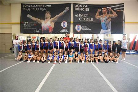 Eskişehir’de minik cimnastikçiler geleceğe hazırlanıyor