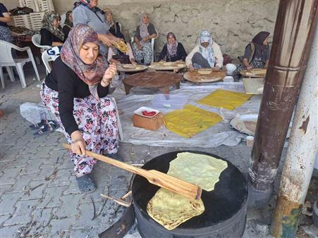 Gemiç mahallesi sakinlerinin geleneksel hale getirdikleri Gözleme Günü