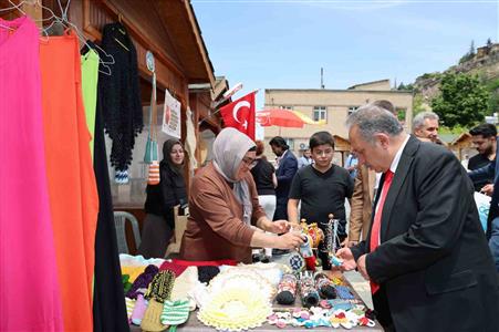 Talas’ın maharetli elleri sonbahara merhaba diyor