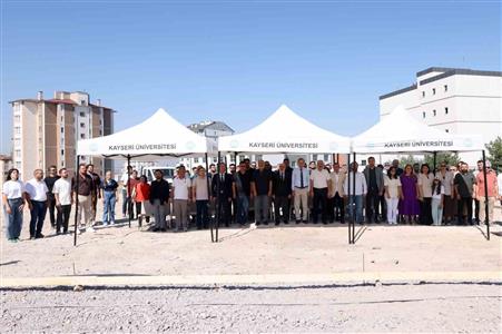 Kayseri Üniversitesi’nde Bilişim Teknolojileri MYO Binasının Temel Atma Töreni gerçekleştirildi