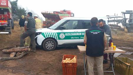 Kızılcahamam  Belediyesi’nden yangın söndürme çalışmalarına destek