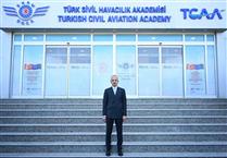 Bakan Uraloğlu: "2030 yılı hedefimiz sürdürülebilir havacılık yakıtı ile karbondioksit emisyonunu yüzde 5 oranında azaltmaktır"