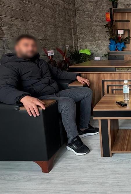 Aldığı bıçak darbesiyle ağır yaralanan 25 yaşındaki esnaf hayatını kaybetti