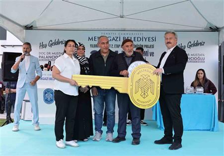 Melikgazi’de 204 aile yeni evlerine kavuştu