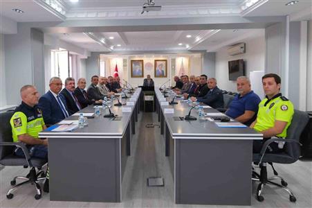 Karaman’da trafik güvenliği için alınacak önlemler masaya yatırıldı