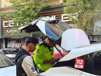 Tartıştığı otomobil sürücüsünü yumruklayan motosikletliye 180 bin TL ceza