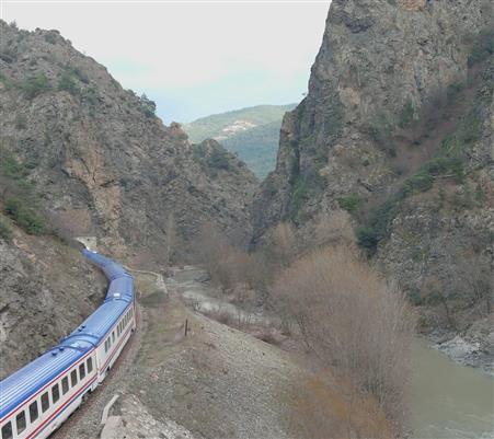 Turistik Karaelmas Ekspresi yeniden raylarla buluşuyor