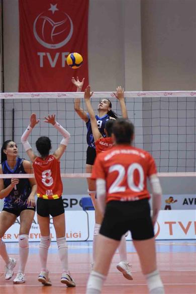 Kayseri Atletikspor evinde hata yapmadı