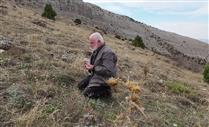 Yıllar önceki nasihati unutmadı, 2 bin 270 rakımda ezan okuyup namaz kıldı